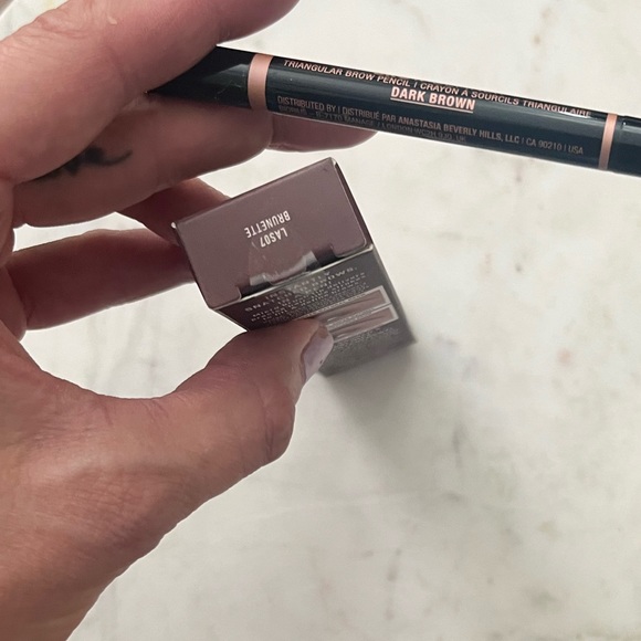 Brow bundle Anastasia Beverly Hills Brow Definer Triangular Pencil Dark Brown🎁 - Picture 3 of 13